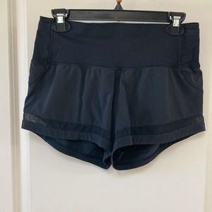 Lululemon running shorts black size 6
